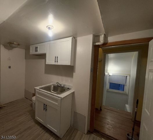 25 Ward St, Paterson City, NJ 07501