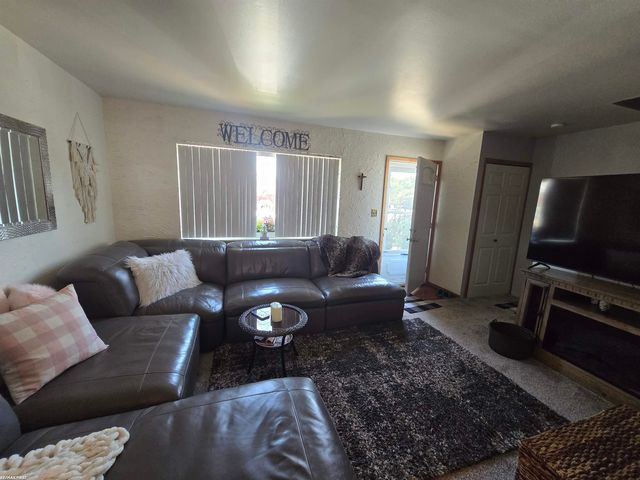 20225 15 Mile Road, Clinton Township, MI 48035