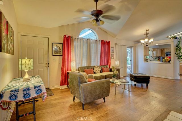 1919 W Coronet 132, Anaheim, CA 92801