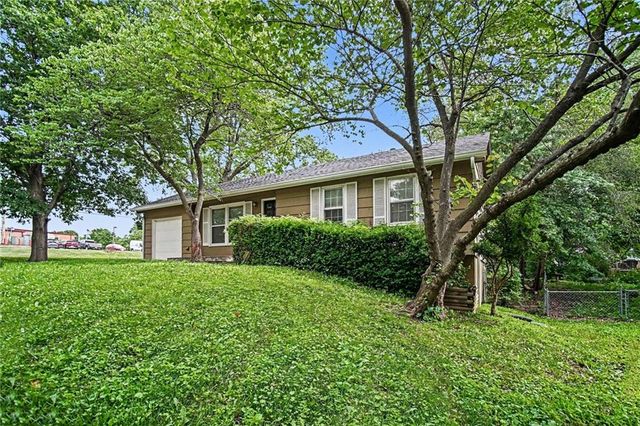 1501 Johnston Street, Liberty, MO 64068