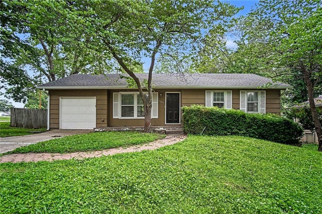 1501 Johnston Street, Liberty, MO 64068