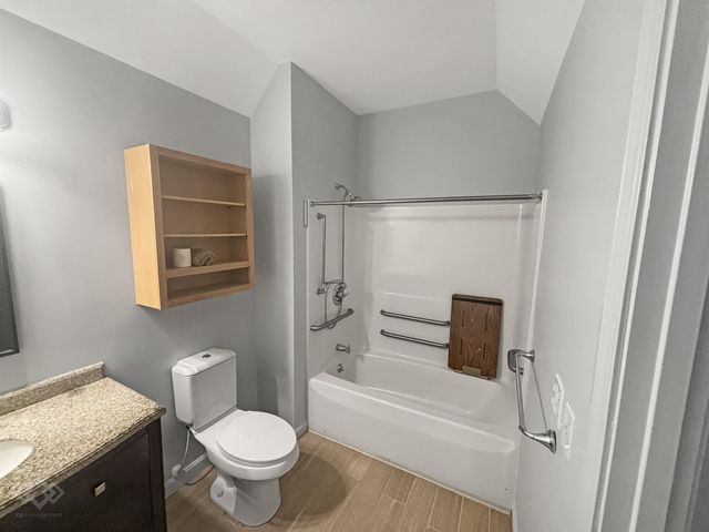 25 Lantern Lane, Kingston, NH 03848
