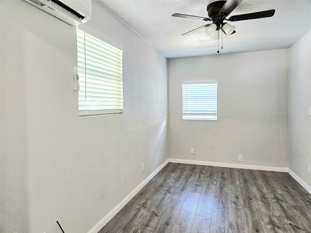4419 W Bayshore Drive 3, Bacliff, TX 77518