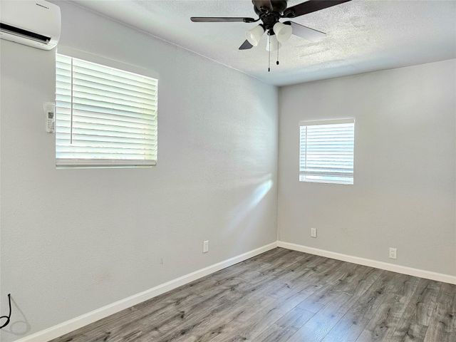 4419 W Bayshore Drive 3, Bacliff, TX 77518