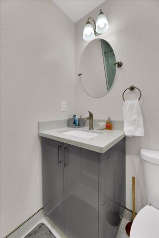 2633 NE 3rd Avenue, Wilton Manors, FL 33334