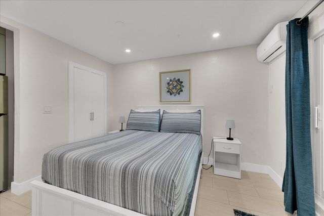 2633 NE 3rd Avenue, Wilton Manors, FL 33334