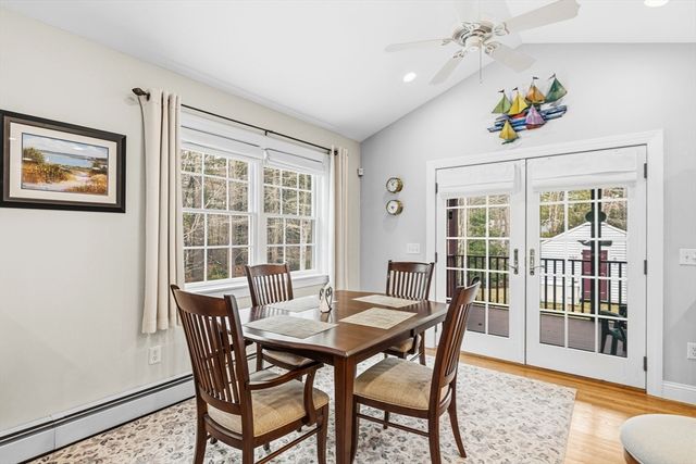 12 Brandt Beach Ave, Mattapoisett, MA 02739