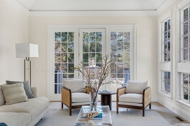 1 Stonefield Lane, Wellesley, MA 02482