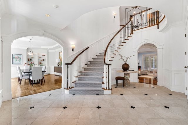 1 Stonefield Lane, Wellesley, MA 02482