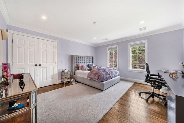 1 Stonefield Lane, Wellesley, MA 02482