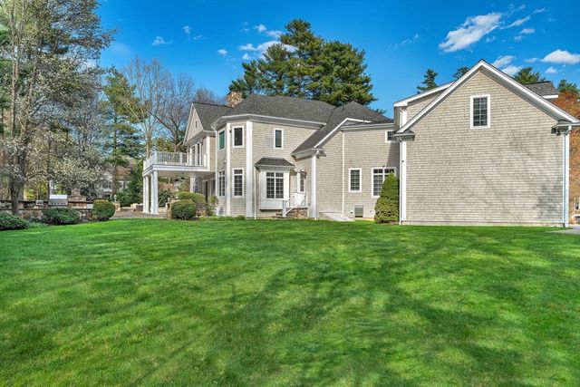 1 Stonefield Lane, Wellesley, MA 02482