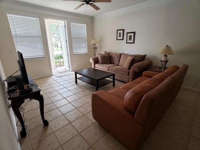 276 Murcia Drive 111, Jupiter, FL 33458