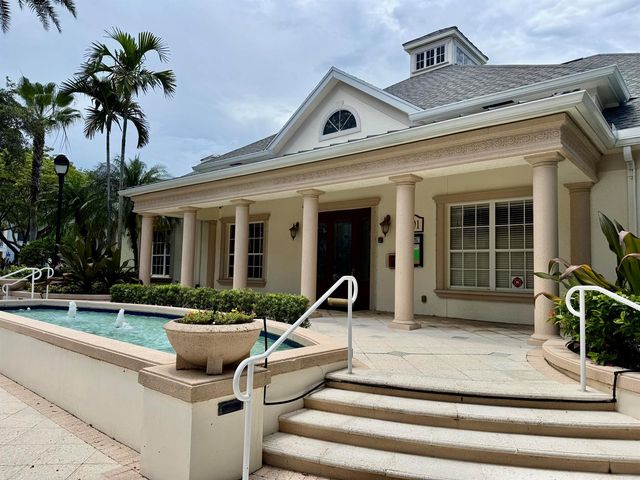 276 Murcia Drive 111, Jupiter, FL 33458