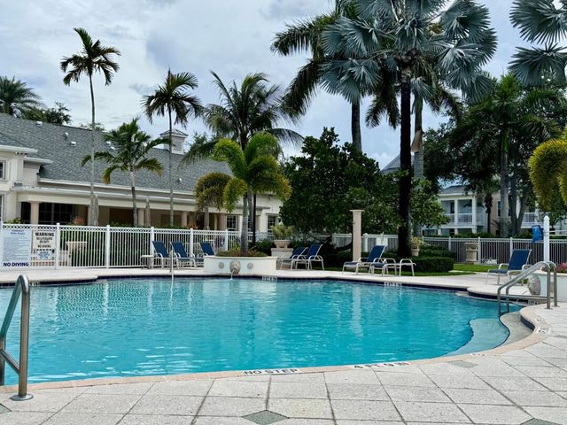 276 Murcia Drive 111, Jupiter, FL 33458