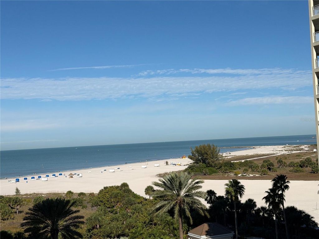 Image 33 of property listing at 1180 GULF BOULEVARD 704, Clearwater Beach, FL 33767