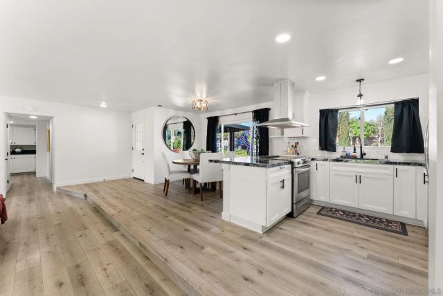 2025 W El Norte Pkwy, Escondido, CA 92026