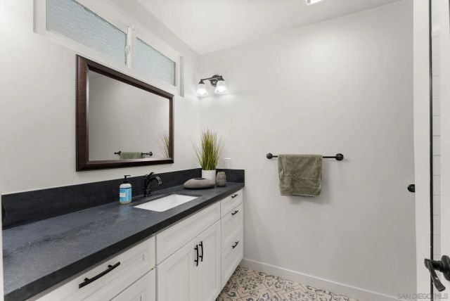 2025 W El Norte Pkwy, Escondido, CA 92026