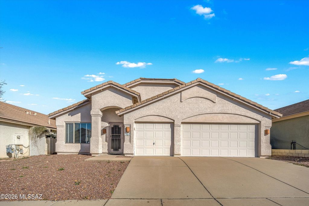 10215 E Mary Drive, Tucson, AZ 85730