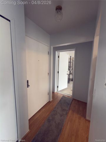 3865 Lone Pine Road 201, West Bloomfield Charter Township, MI 48323