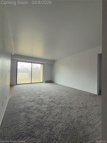 3865 Lone Pine Road 201, West Bloomfield Charter Township, MI 48323