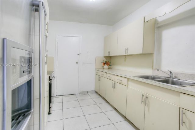 3001 NW 102nd St, Miami, FL 33147