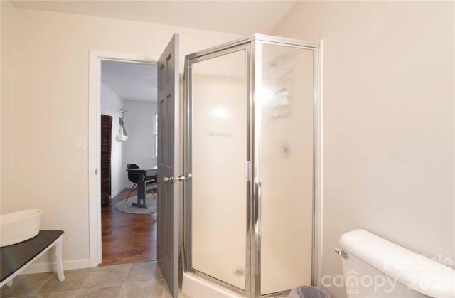 348 Dandelion Lane, Burnsville, NC 28714