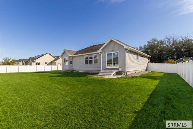 4806 S Mountain Bend Drive, Idaho Falls, ID 83406