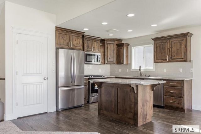 4806 S Mountain Bend Drive, Idaho Falls, ID 83406