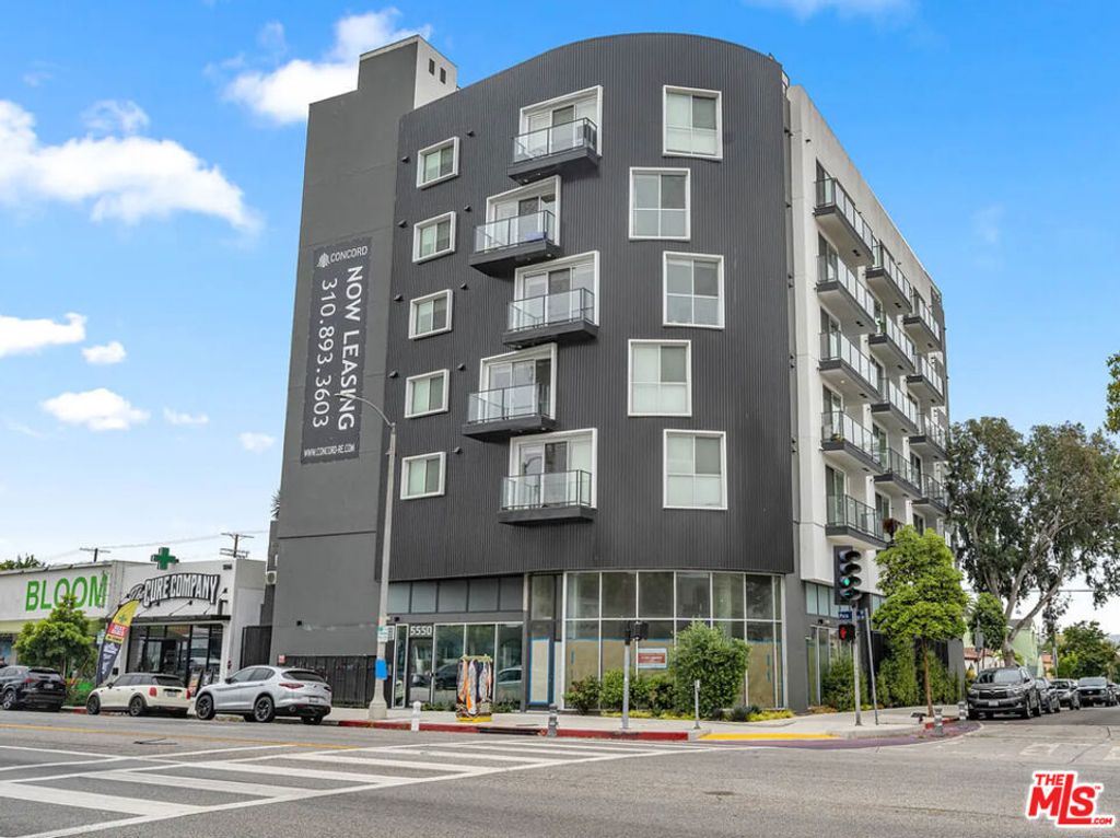 5550 W Pico Boulevard, Los Angeles, CA 90019 — exterior