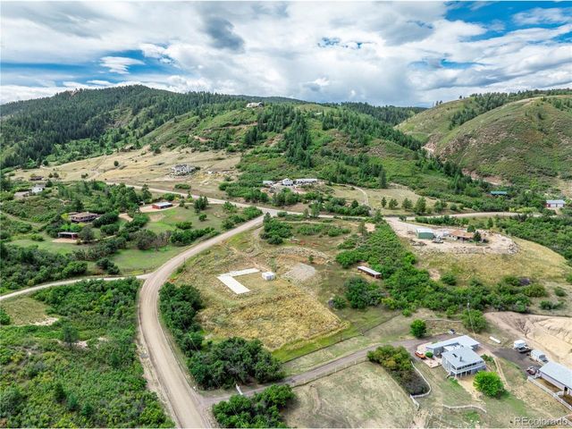 7037 Meadowbrook Ln, Sedalia, CO 80135