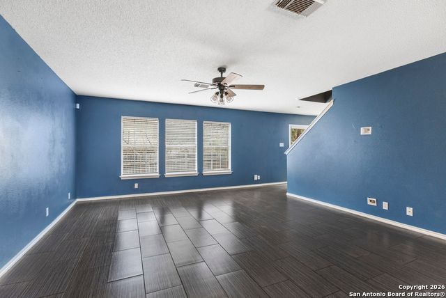 10110 Silver Branch, San Antonio, TX 78254