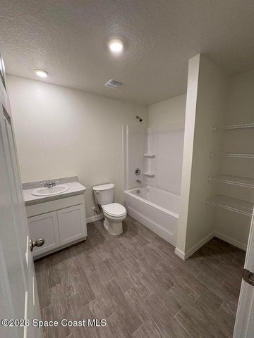 1109 Altamira Street NW, Palm Bay, FL 32907