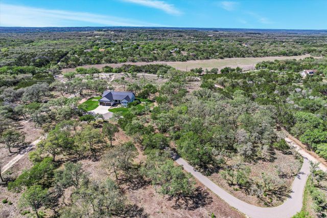 130 Thousand Oaks LOOP, San Marcos, TX 78666