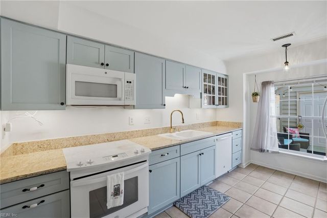 925 Poquoson CIR, Virginia Beach, VA 23452