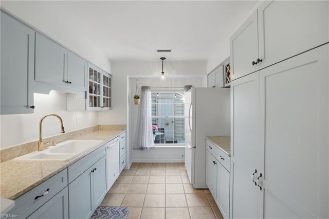 925 Poquoson CIR, Virginia Beach, VA 23452