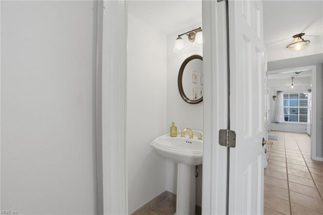 925 Poquoson CIR, Virginia Beach, VA 23452