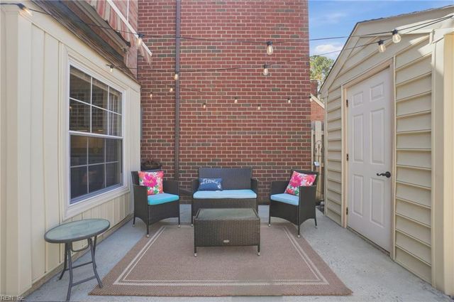 925 Poquoson CIR, Virginia Beach, VA 23452