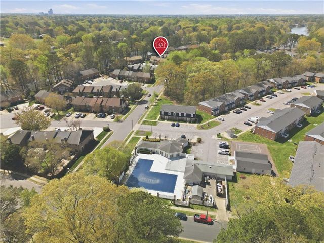 925 Poquoson CIR, Virginia Beach, VA 23452