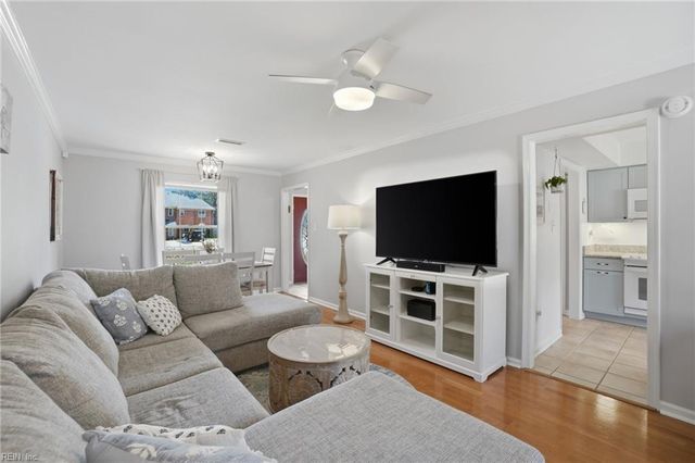 925 Poquoson CIR, Virginia Beach, VA 23452