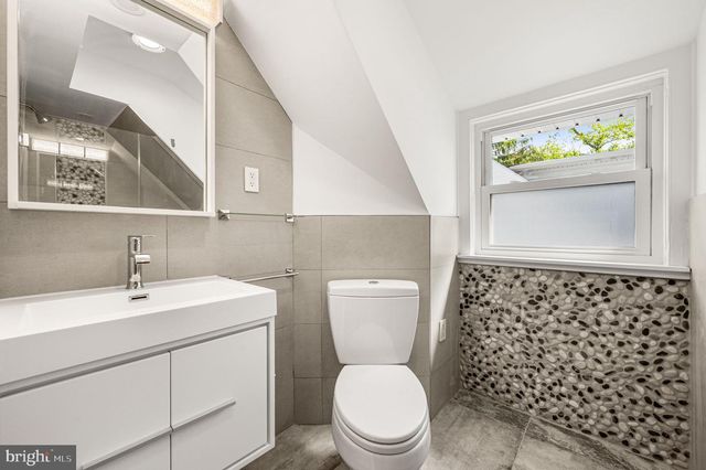 138 MERION AVE, Narberth, PA 19072
