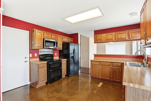 1100 Dimrock, Schertz, TX 78154