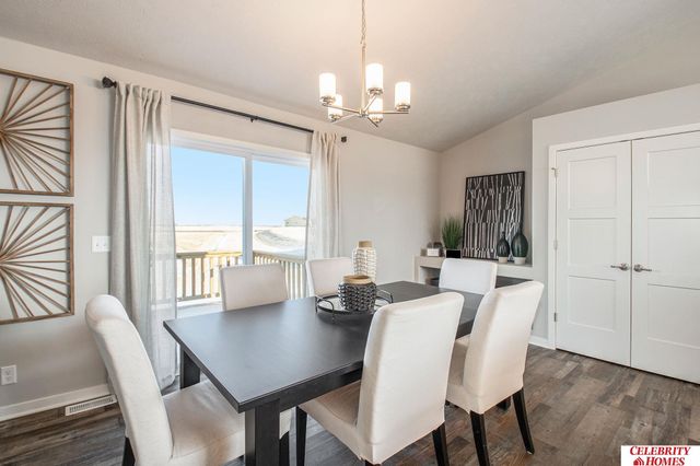 6505 N 168 Avenue, Omaha, NE 68116