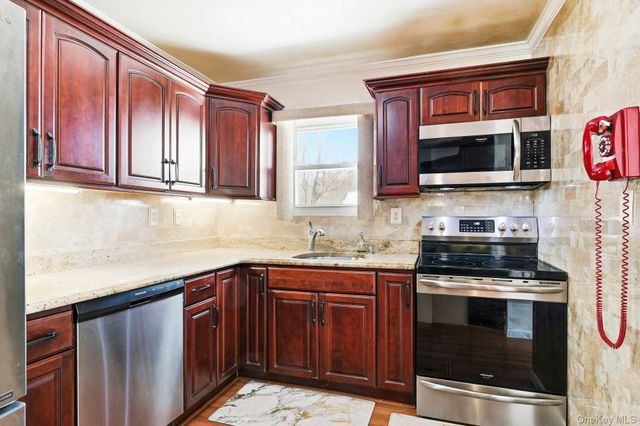 1028 Thomas Avenue, Baldwin, NY 11510