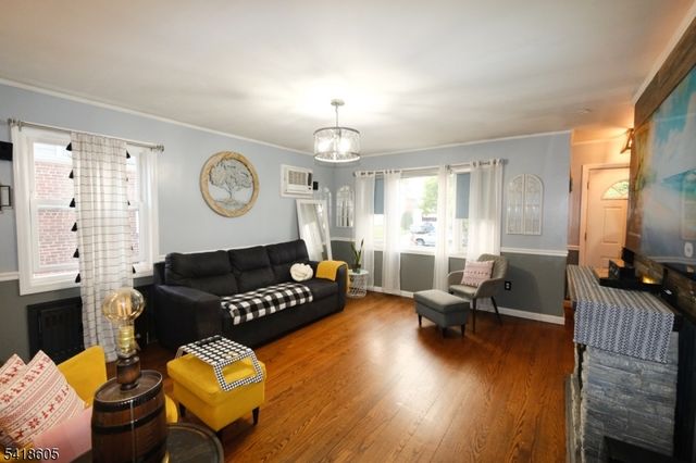 534 Monmouth Ave, Linden City, NJ 07036