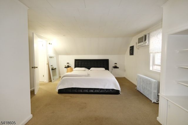 534 Monmouth Ave, Linden City, NJ 07036