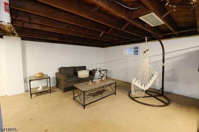 534 Monmouth Ave, Linden City, NJ 07036