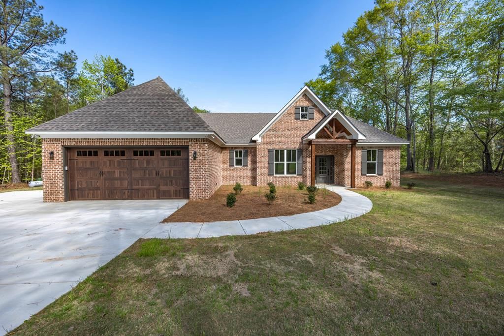 230 Mcgee Road, Pine Mountain, GA 31822
