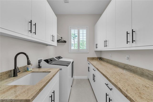 1508 Ten Palms Court, Las Vegas, NV 89117