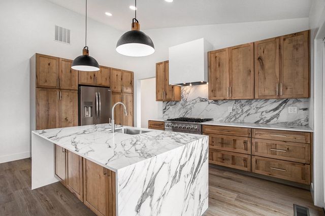 315 W High Street, Union City, MI 49094