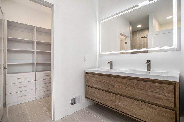 315 W High Street, Union City, MI 49094